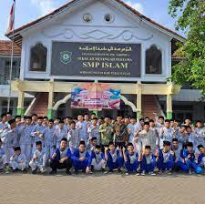 SMP Islam Simbang Wetan Meluncurkan Aplikasi Sekolah untuk Mudahkan Orang Tua